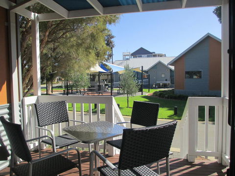 Mandurah Ocean Marina Chalets - Tourism Canberra 40