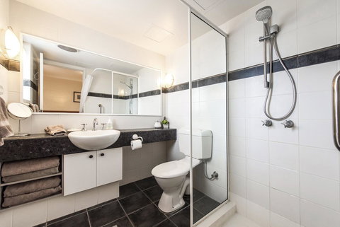 Subiaco Village 18 - Tourism Canberra 15