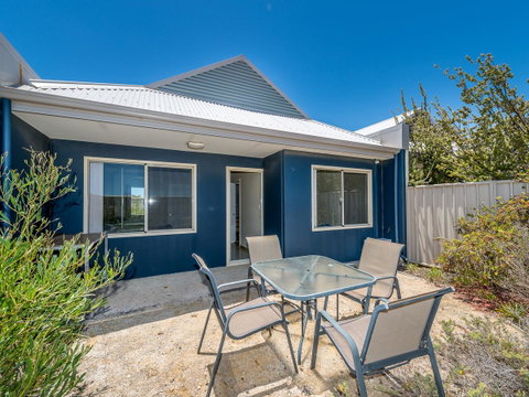 Seafront Unit 60 - Tourism Canberra 8