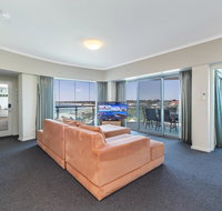 A 406 FANTASTIC OCEAN BEACH and MARINA VIEW APT AT SEASHELLS RESORT - Tourism Canberra