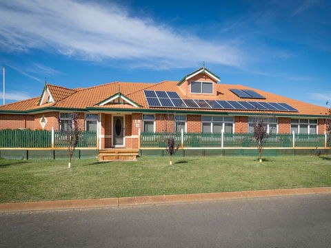 Ascot On Swan Bed & Breakfast - Tourism Canberra 6