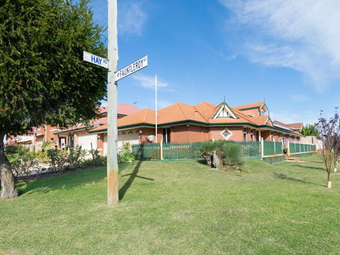Ascot On Swan Bed & Breakfast - Tourism Canberra 10