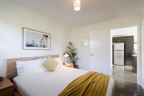 Ironstone Studio Margaret River - Tourism Canberra 6
