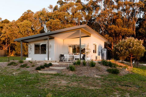 Ironstone Studio Margaret River - Tourism Canberra 13