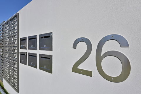 Modern Apartment Redcliffe Near Perth Airport: 0126 - Tourism Canberra 38