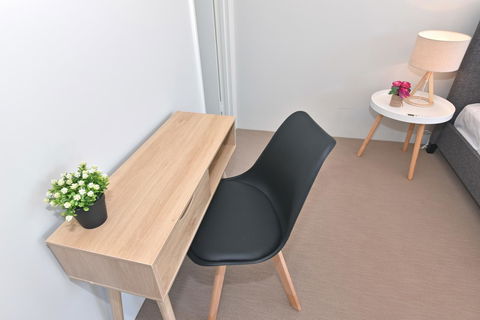 Modern Apartment Redcliffe Near Perth Airport: 0126 - Tourism Canberra 6