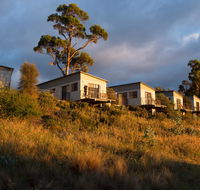 Swansea Beach Chalets - Tourism Canberra