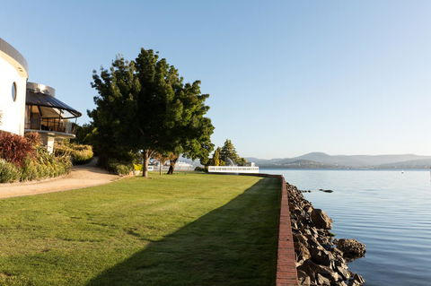 Wrest Point - Tourism Canberra 1