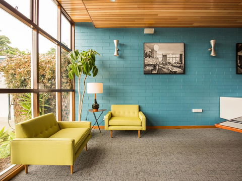 Riverfront Motel & Villas - Tourism Canberra 4