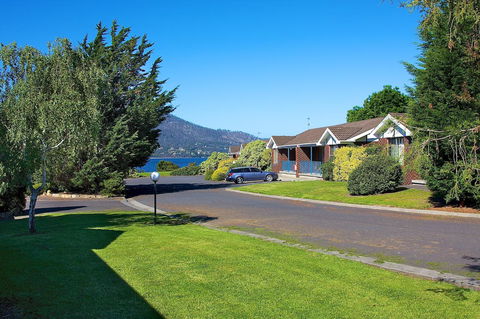 Riverfront Motel & Villas - Tourism Canberra 28