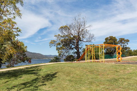 Riverfront Motel & Villas - Tourism Canberra 22
