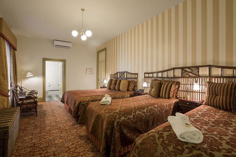 Hadley\'s Orient Hotel - Tourism Canberra 20