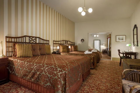 Hadley\'s Orient Hotel - Tourism Canberra 21