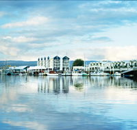 Peppers Seaport Hotel - Tourism Canberra