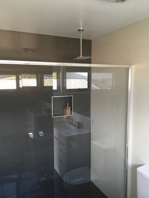 Couples Getaway On Bruny Island - Tourism Canberra 24