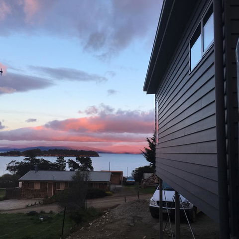 Couples Getaway On Bruny Island - Tourism Canberra 3