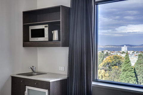Travelodge Hotel Hobart - Tourism Canberra 3
