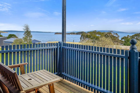 Omaroo Cottage Bruny Island - Tourism Canberra 2