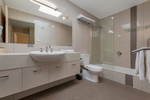 Bay View Villas - Tourism Canberra 1