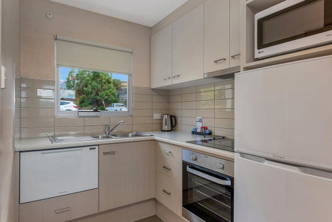 Bay View Villas - Tourism Canberra 35