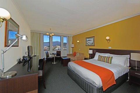 Lenna Of Hobart - Tourism Canberra 8