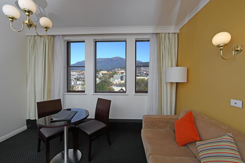 Lenna Of Hobart - Tourism Canberra 43