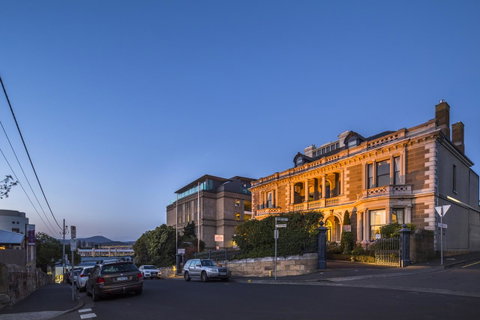 Lenna Of Hobart - Tourism Canberra 21