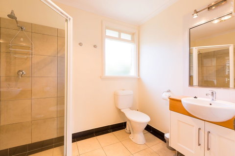 Graham Apartments - Tourism Canberra 34