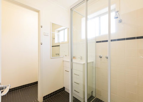 Graham Apartments - Tourism Canberra 16