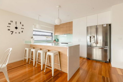 Kangaroo Bay Apartments - Tourism Canberra 40