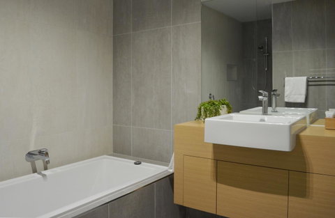 Kangaroo Bay Apartments - Tourism Canberra 3