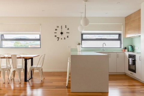 Kangaroo Bay Apartments - Tourism Canberra 36