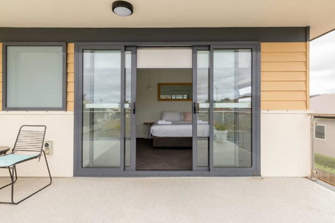Kangaroo Bay Apartments - Tourism Canberra 27
