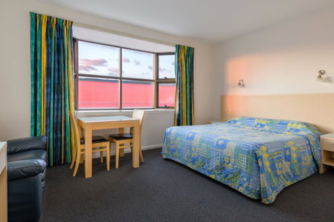 Mayfair Plaza Motel And Apartments - Tourism Canberra 11