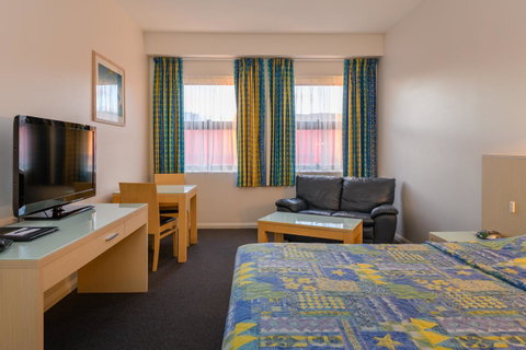 Mayfair Plaza Motel And Apartments - Tourism Canberra 10