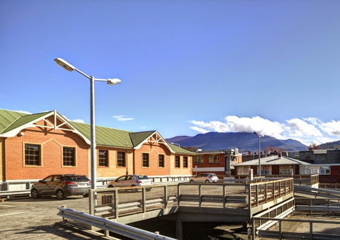 Mayfair Plaza Motel And Apartments - Tourism Canberra 3