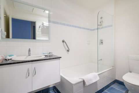 Mayfair Plaza Motel And Apartments - Tourism Canberra 8