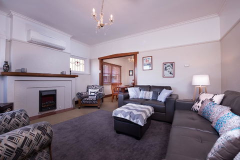 Jones On Wilson Boutique B&B - Tourism Canberra 21