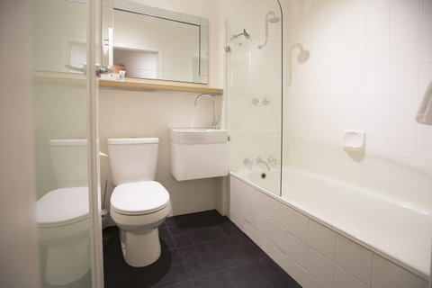 Hotel Launceston - Tourism Canberra 9