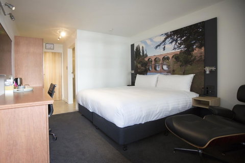 Hotel Launceston - Tourism Canberra 1