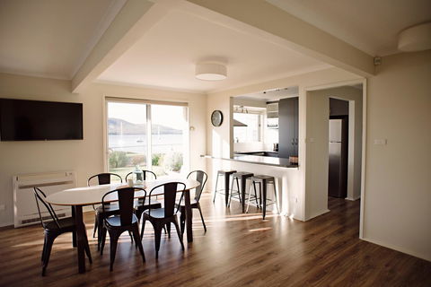 The Holiday Home People - Tourism Canberra 7