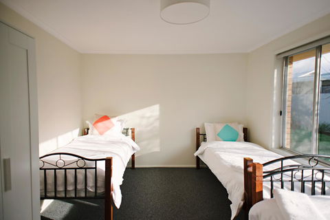 The Holiday Home People - Tourism Canberra 16