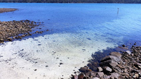 Four Seasons Waterfront Villas - Tourism Canberra 21