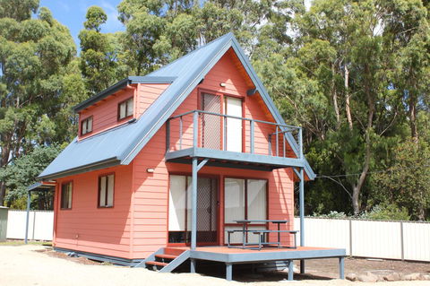 Four Seasons Waterfront Villas - Tourism Canberra 20