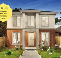 NEW Inner Melb Luxury Modern Grand Holiday House - Great Location Wifi Parking - Tourism Canberra