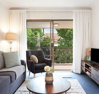 Newly-furnished 2-Bed Apartment with Gym and Pool - Tourism Canberra
