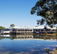 Nightcap at Waterfront Hotel - Tourism Canberra