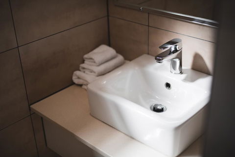 Noosa Sun Motel - Tourism Canberra 3