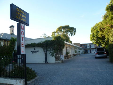 Norfolk Motor Inn - Tourism Canberra 0