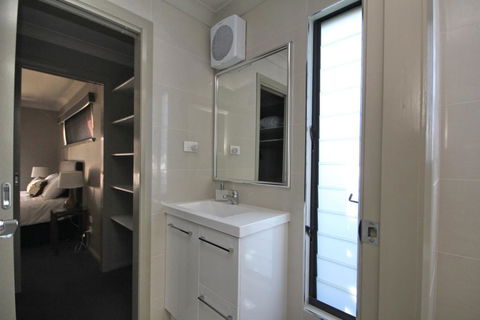 NORTHERN HAVEN-3/16 David Campbell St NH - Tourism Canberra 3